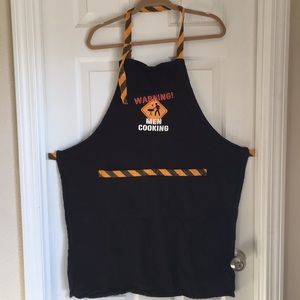 Apron - Caution: men cooking/grilling